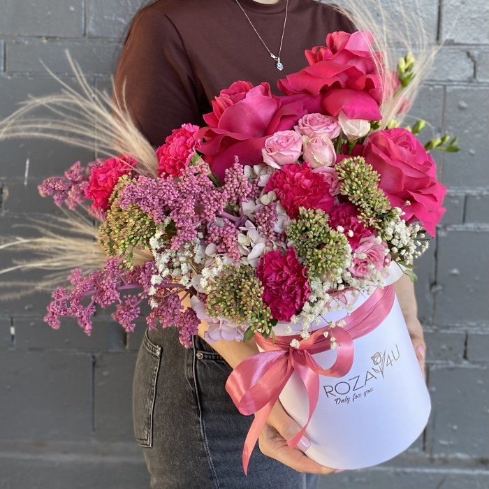 Композиция с розами Ароматный сад