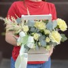 Композиция Карамелька с кустовыми розами