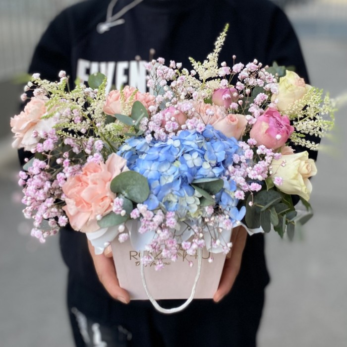 Композиция Облачко с гортензией