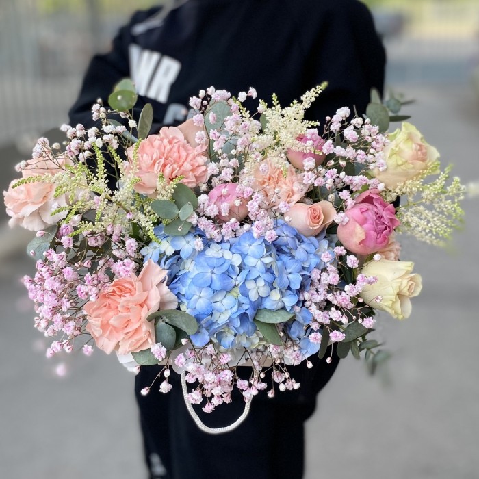 Композиция Облачко с гортензией