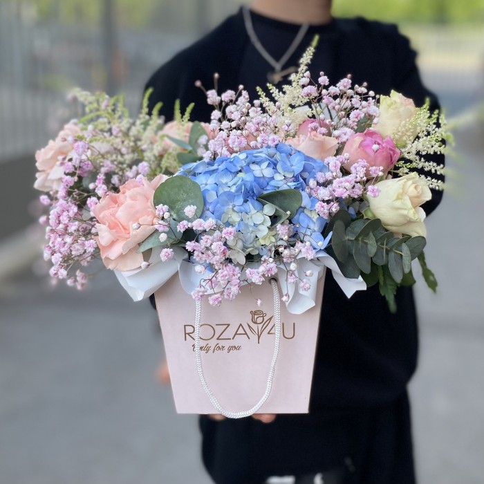 Композиция Облачко с гортензией