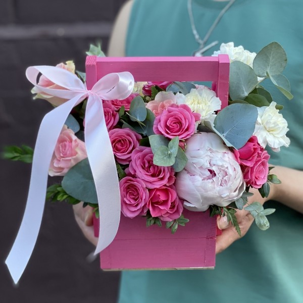 Композиция  с розами Прекрасное начало