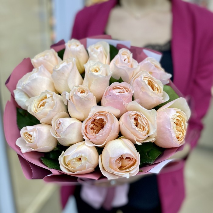 Букет роз Джульетта Дэвида Остина