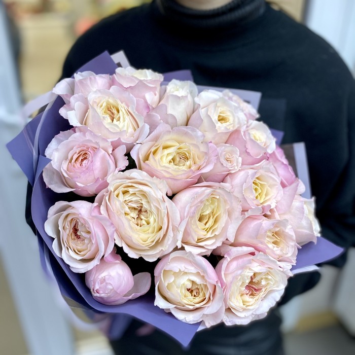 Букет роз Кейра Дэвида Остина