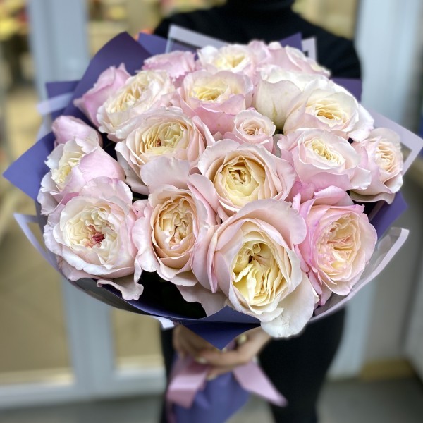 Букет роз Кейра Дэвида Остина