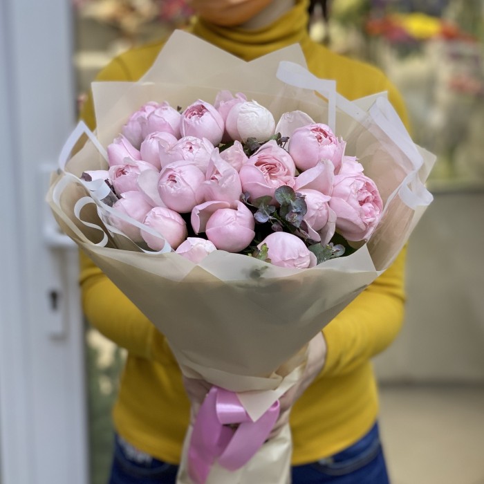 Букет роз Pink peony Дэвида Остина