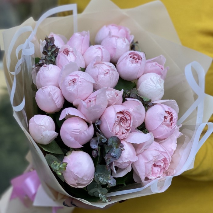 Букет роз Pink peony Дэвида Остина