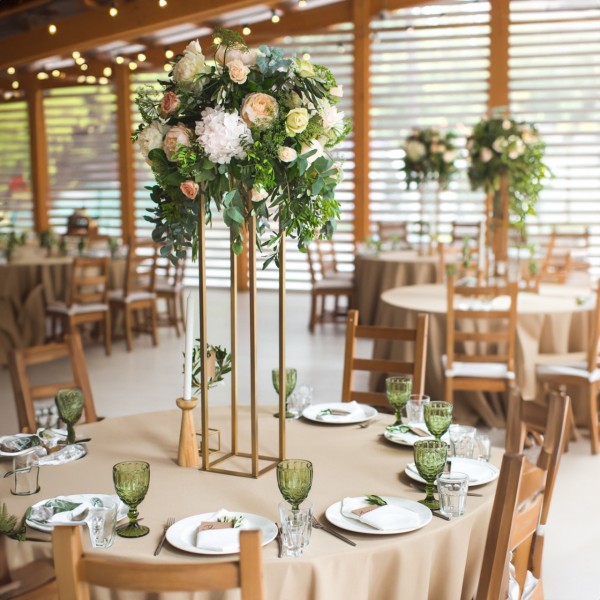 Настольная композиция из цветов Романтика