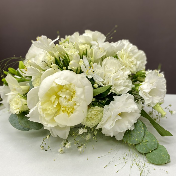 Белая свадебная настольная композиция