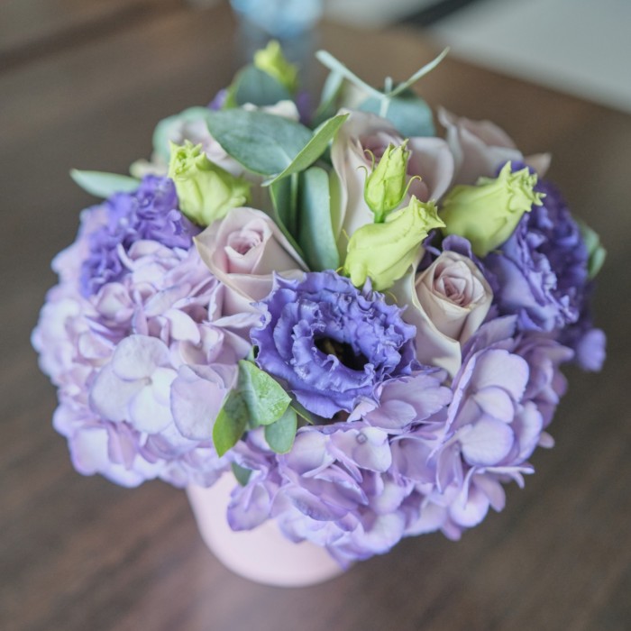 Настольная композиция сиреневая