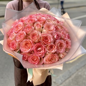 51 нежно-розовая роза Джумилья