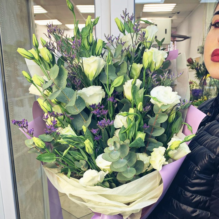 Букет с эустомой Алена