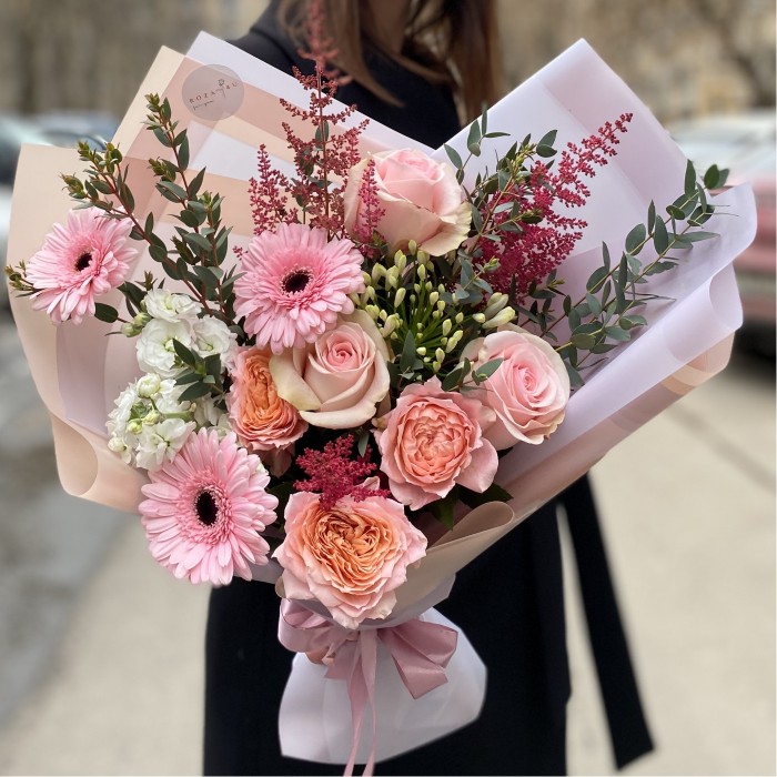 Авторский букет Клубничное безе