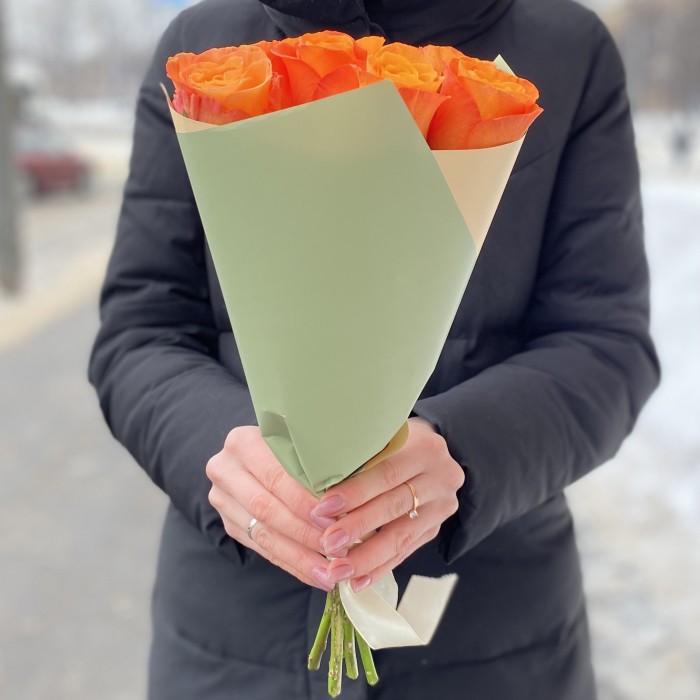 Корпоративный букет из 7 оранжевых роз