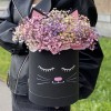 Коробка Кошечка с радужной гипсофилой