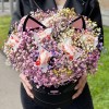 Радужная гипсофила в коробке Кошечка
