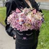 Радужная гипсофила в коробке Кошечка