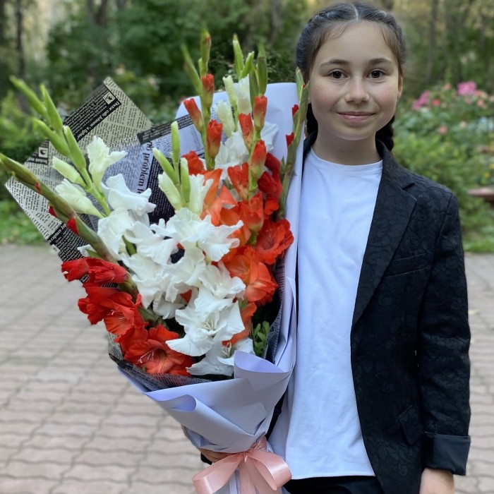 7 гладиолусов Яркий микс