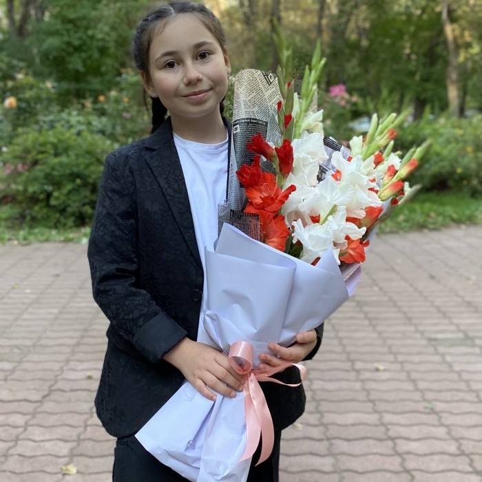 7 гладиолусов Яркий микс