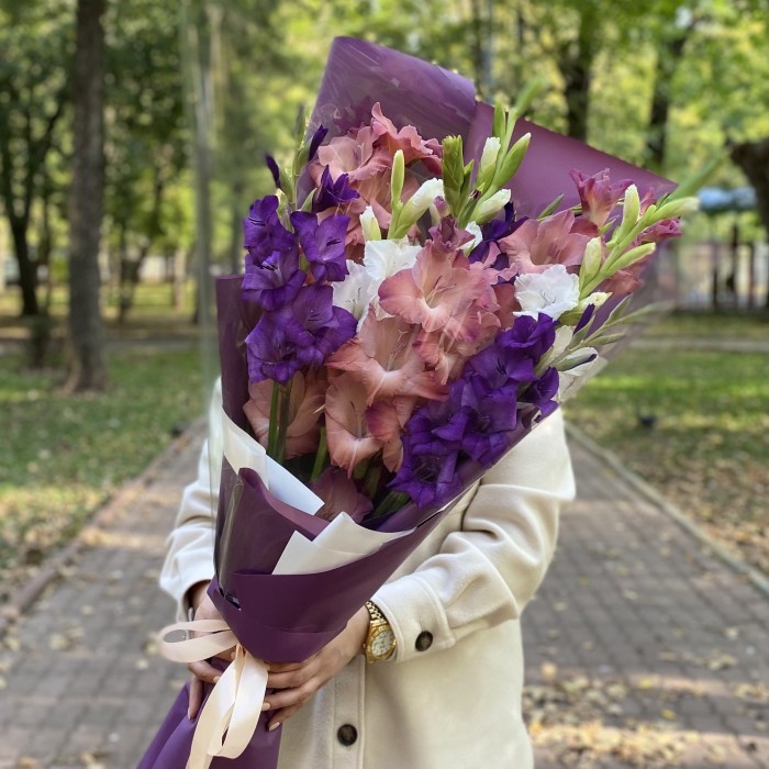 9 гладиолусов Осенний микс