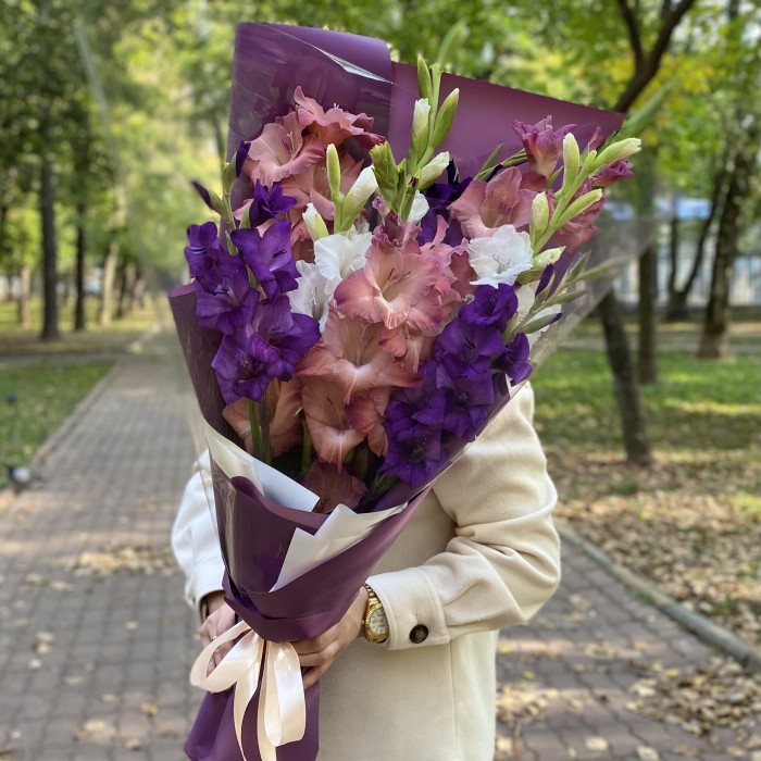 9 гладиолусов Осенний микс
