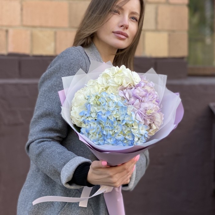 Букет из 3 гортензий микс