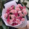 Букет микс из 25 кустовых розовых гвоздик