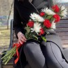 Букет гвоздик и хризантем 9 мая