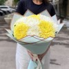 11 белых и желтых хризантем Магнум