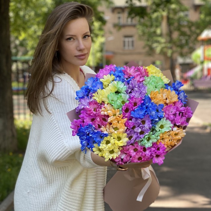 25 радужных кустовых хризантем