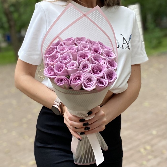 25 сиреневых роз Индиго