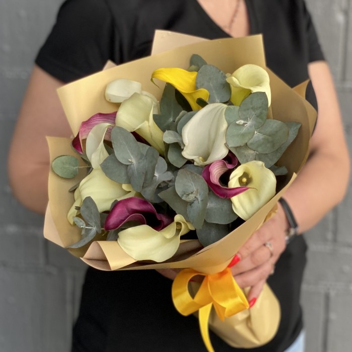 Букет 13 калл микс