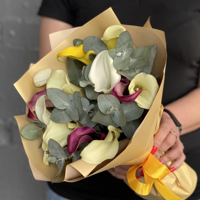 Букет 13 калл микс