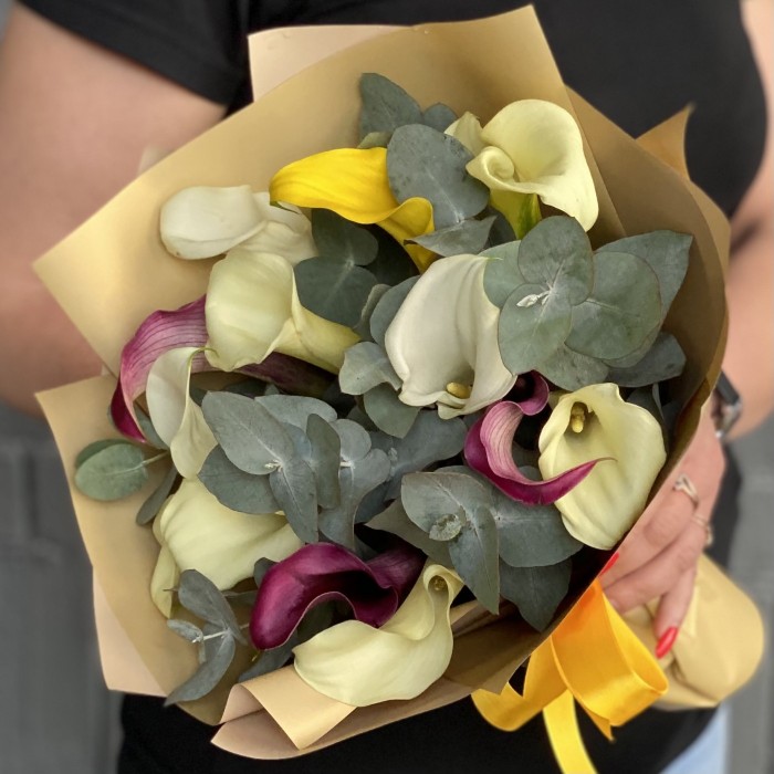 Букет 13 калл микс