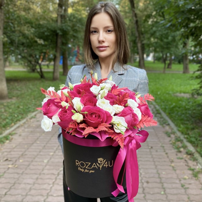 Композиция с розами Клеопатра