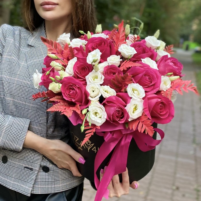 Композиция с розами Клеопатра