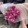 Комплимент из пионовидных роз Мисти Баблс