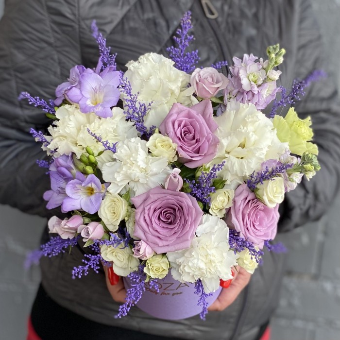 Композиция с розами  Утро в Венеции