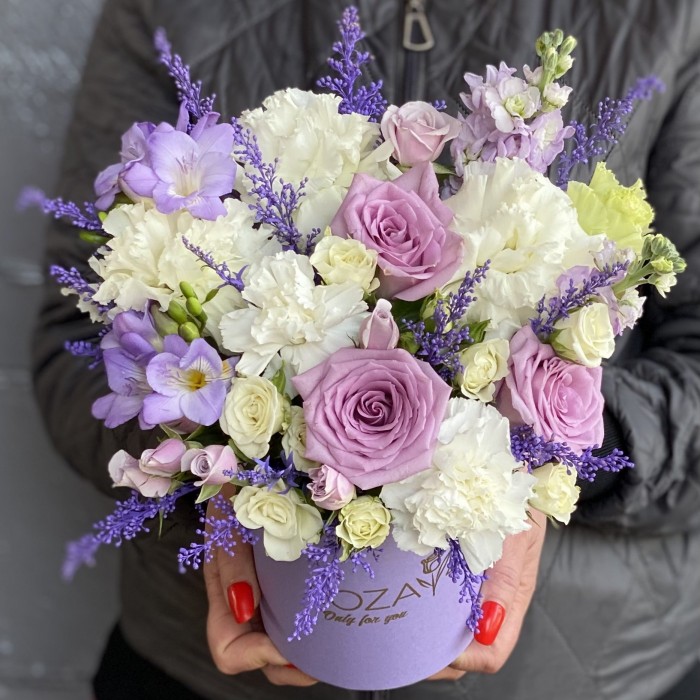 Композиция с розами  Утро в Венеции