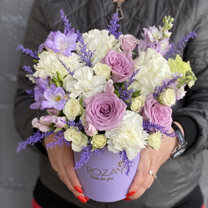 Композиция с розами  Утро в Венеции