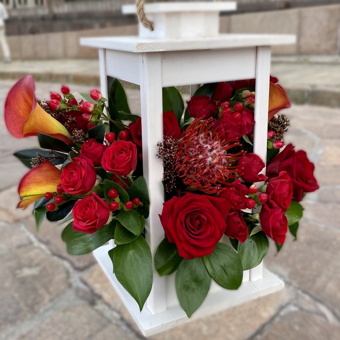 Композиция в фонаре Клубничный пунш