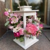 Композиция в фонаре Ягодный пломбир