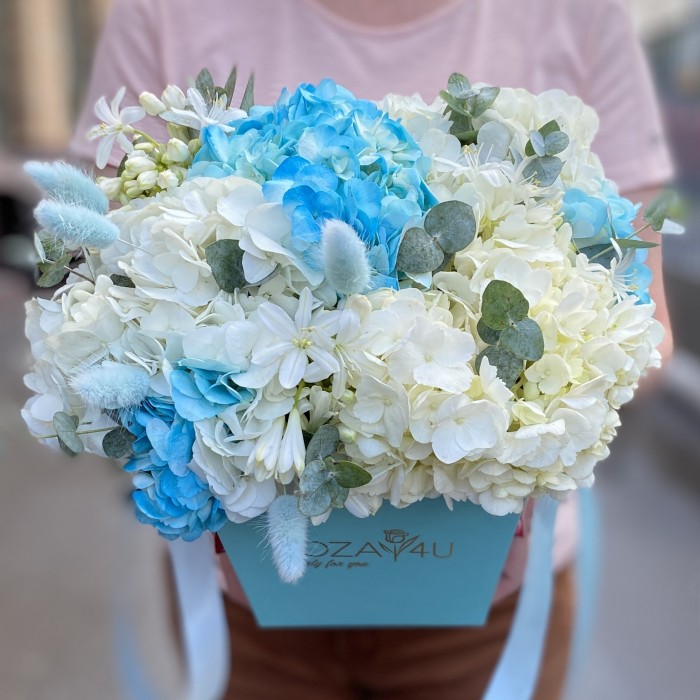 Композициця Голубая лагуна с гортензией