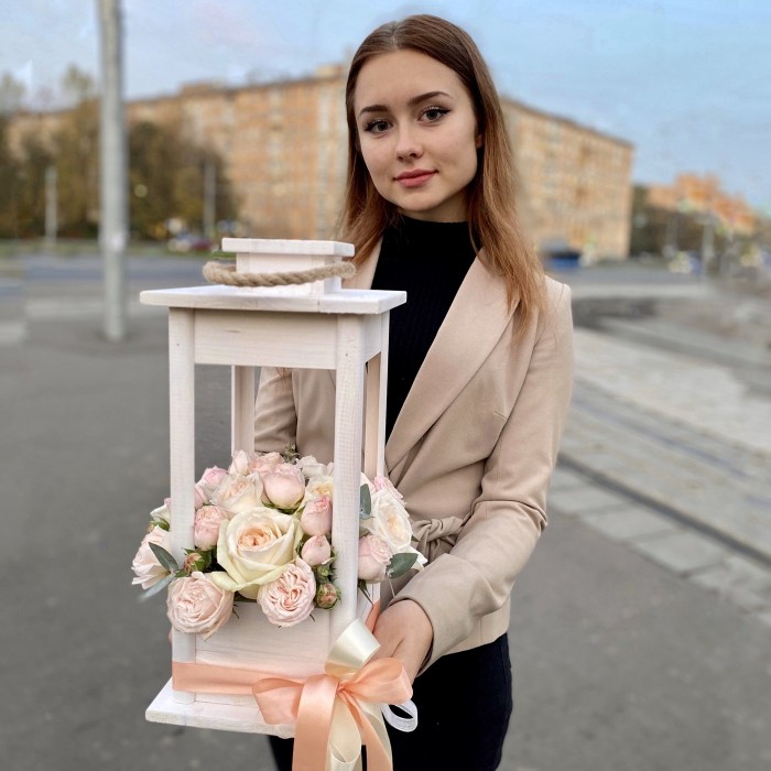 Композиция в фонаре Арома роз