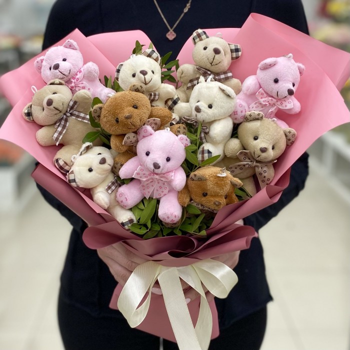 Букет из игрушечных мишек