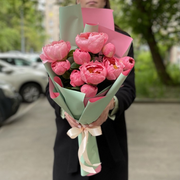 Букет из 11 пионов Салмон