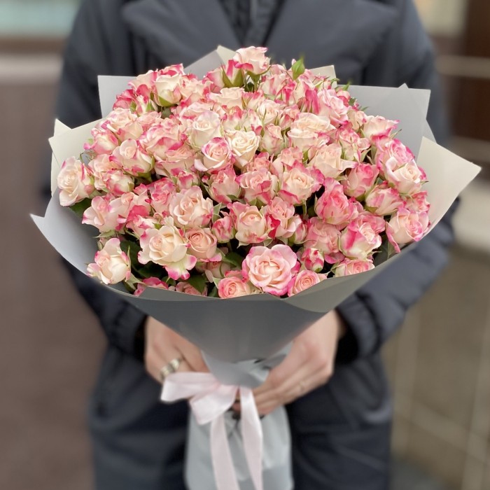 25 кустовых роз Рефлекс 40см