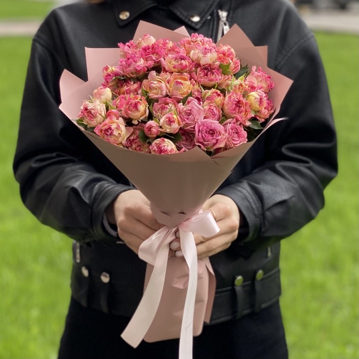 15 кустовых роз Лотус