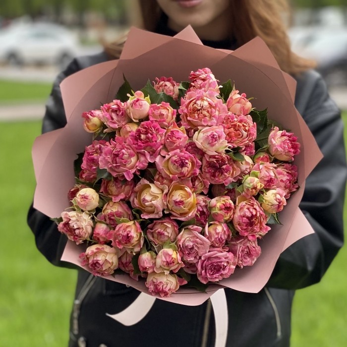 15 кустовых роз Лотус