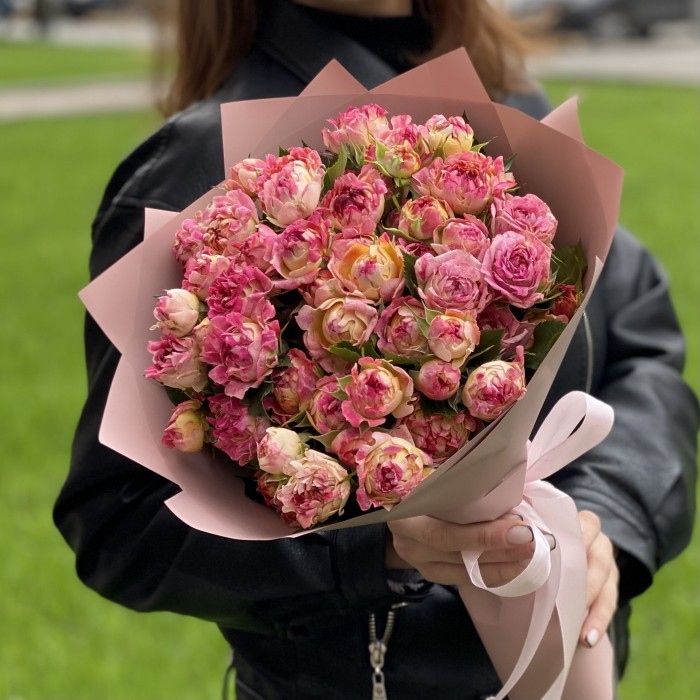 15 кустовых роз Лотус